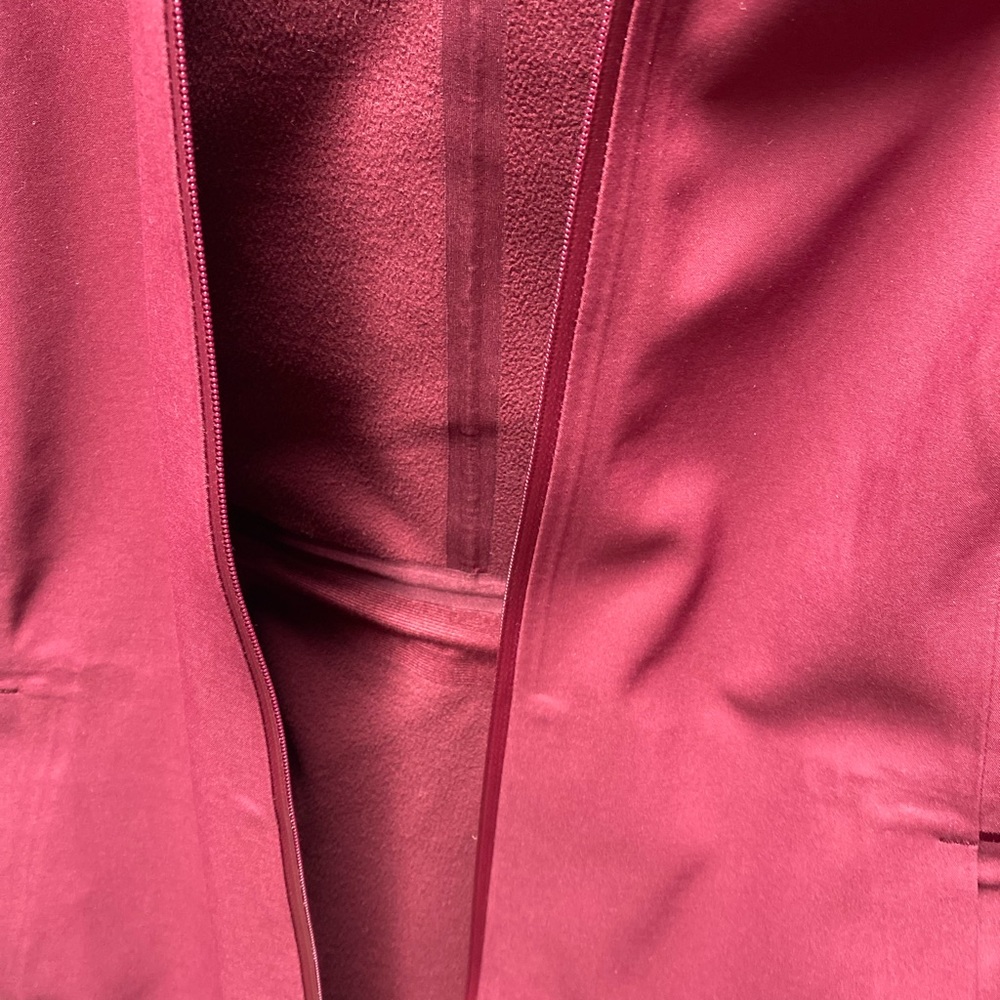 Lululemon jacket - Picture 5 of 5